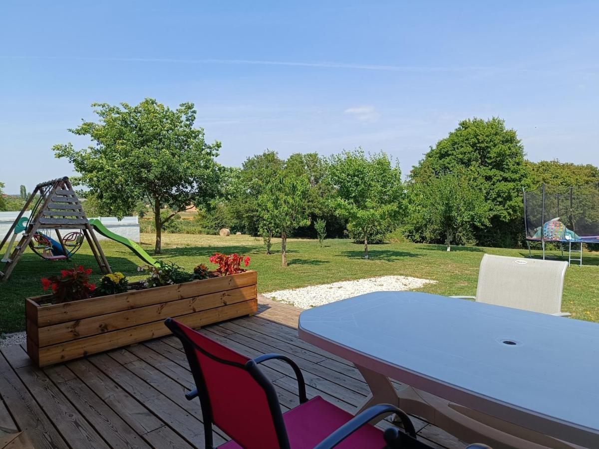 Studio Avec Terrasse Au Calme Jayat Dış mekan fotoğraf
